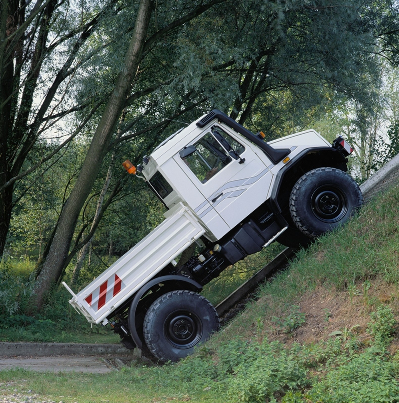 Mercedes Unimog to najlepsza terenówka świata