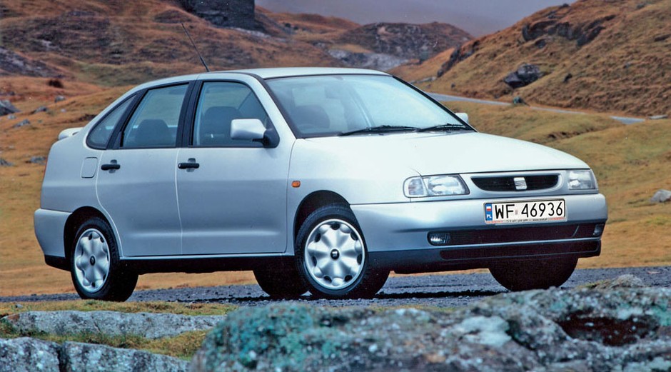 Seat Cordoba 1.6/1994 r. - Cena 2590 zł