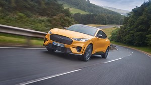 Do Polski wjeżdża Mustang Mach-E GT. To najszybszy Ford w Europie 