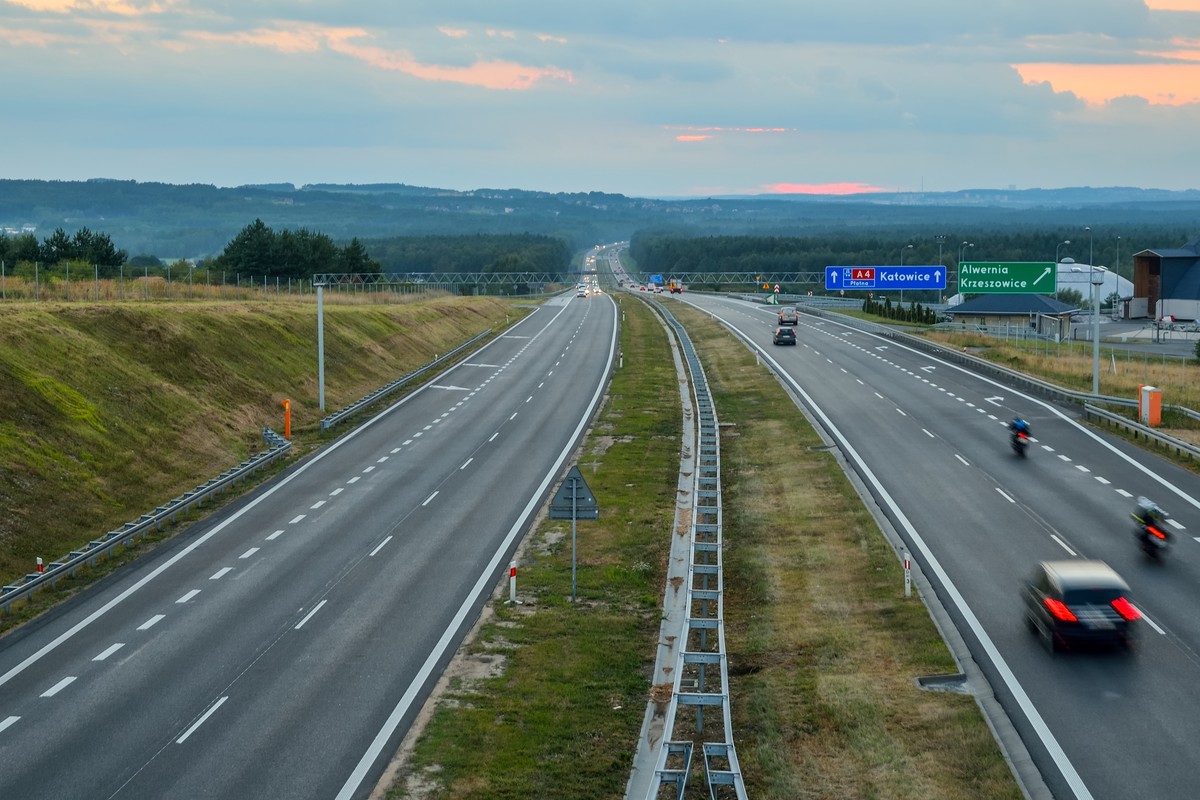 Wysokie mandaty za przekroczenie prędkości. Takie stawki obowiązują w 2025 r.