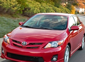 Toyota i Lexus wzywają 1,3 mln aut do serwisu