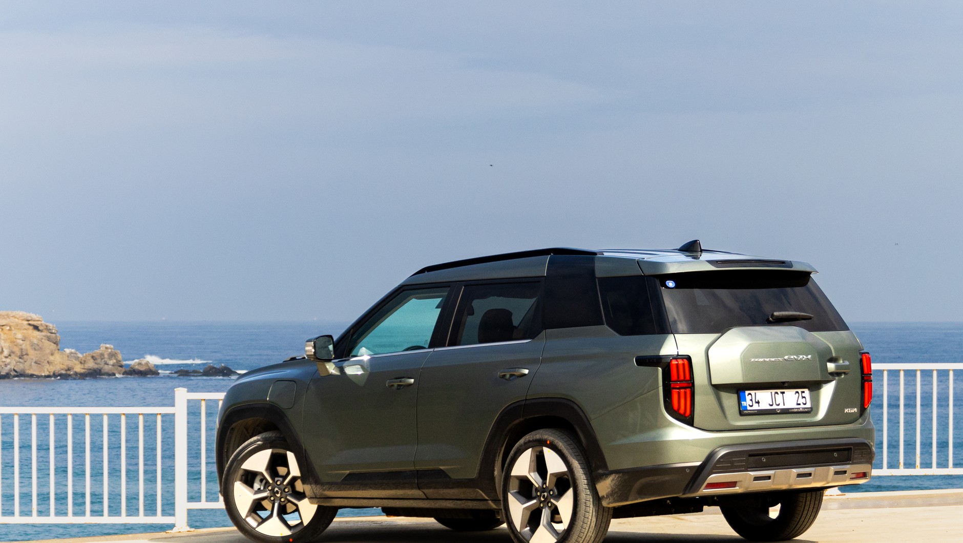 SsangYong Torres EVX