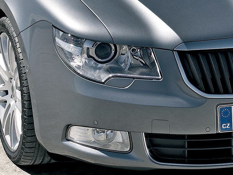 Škoda Superb: pierwsze zdjęcia wnętrza i dane techniczne