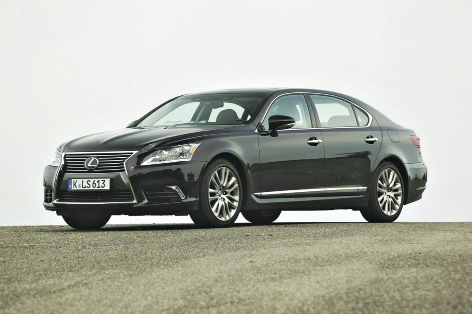 Lexus LS
