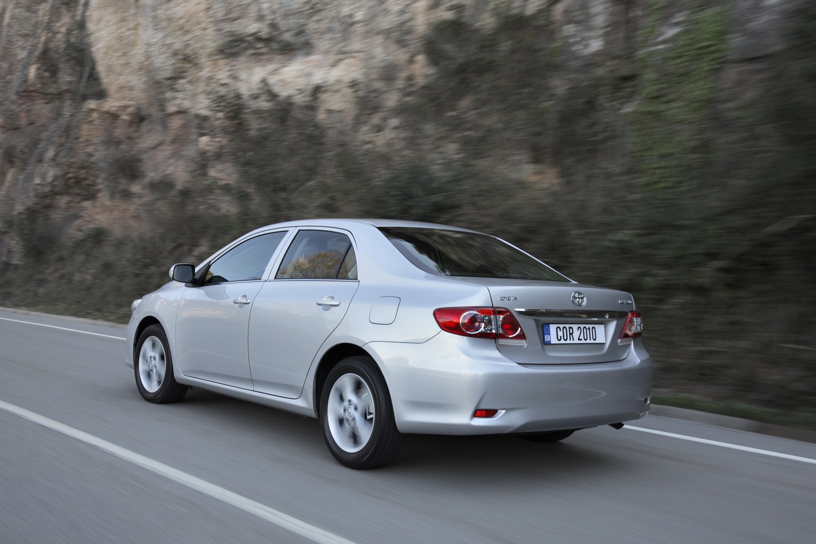 Nowa Toyota Corolla 2010 po faceliftingu