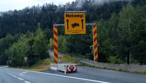 Specjalna rampa na autostradzie. Do czego służy? To ostatnia deska ratunku