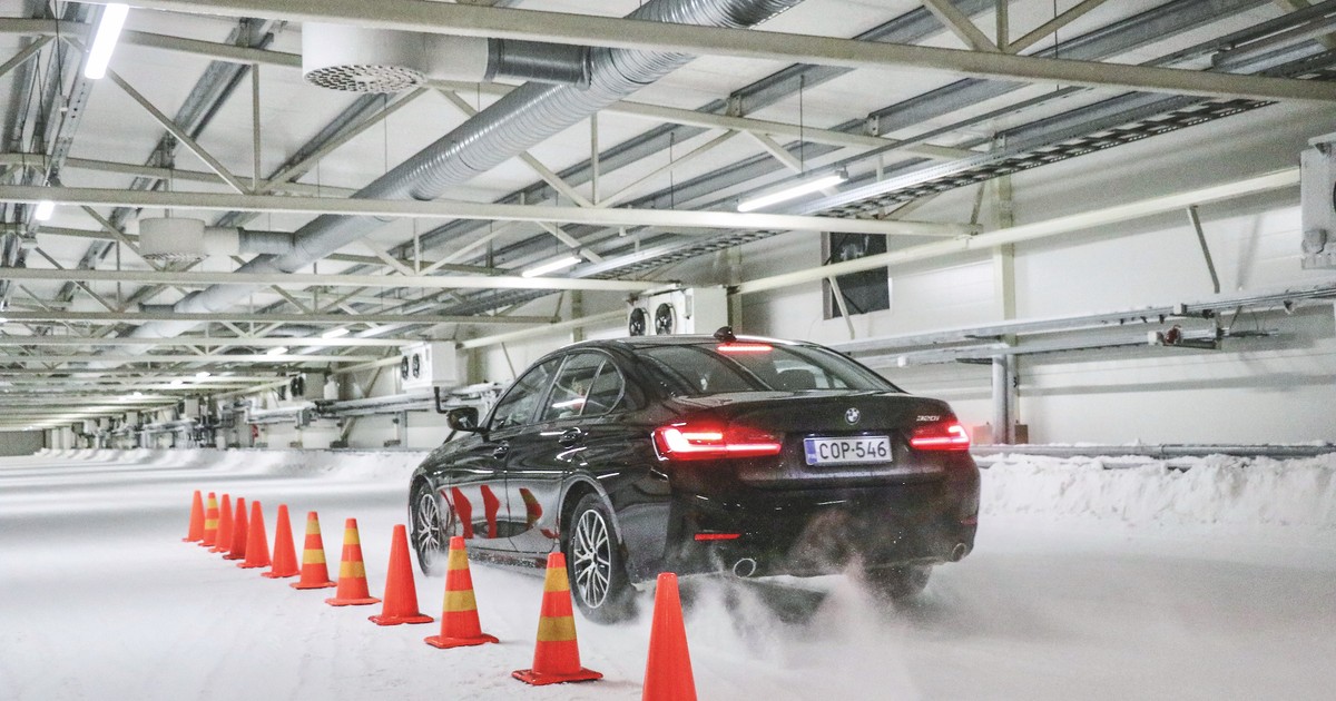 Test opon całorocznych w rozmiarze 225/50 R17