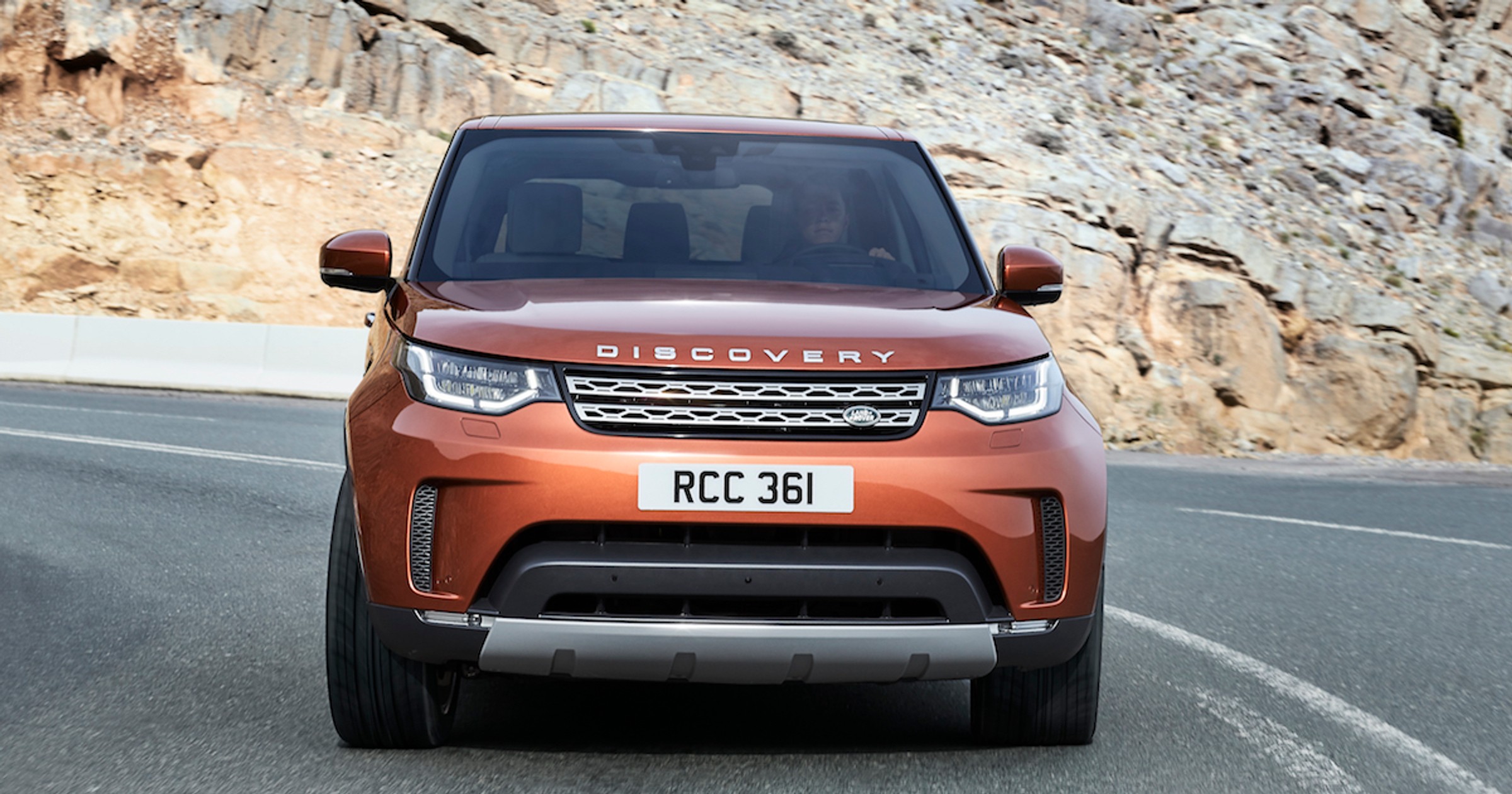 Land Rover Discovery 5