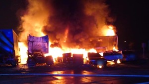 W Rusocinie spłonęło 15 pojazdów. Straty są gigantyczne 