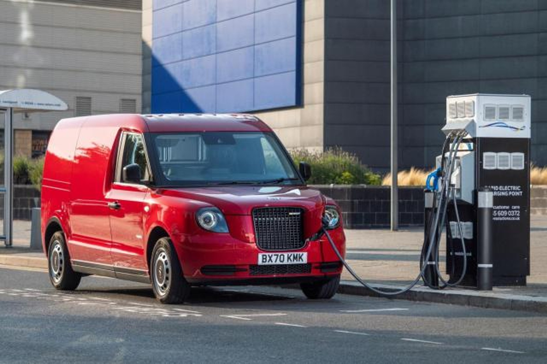 Elektryczne, londyńskie taksówki w Polsce