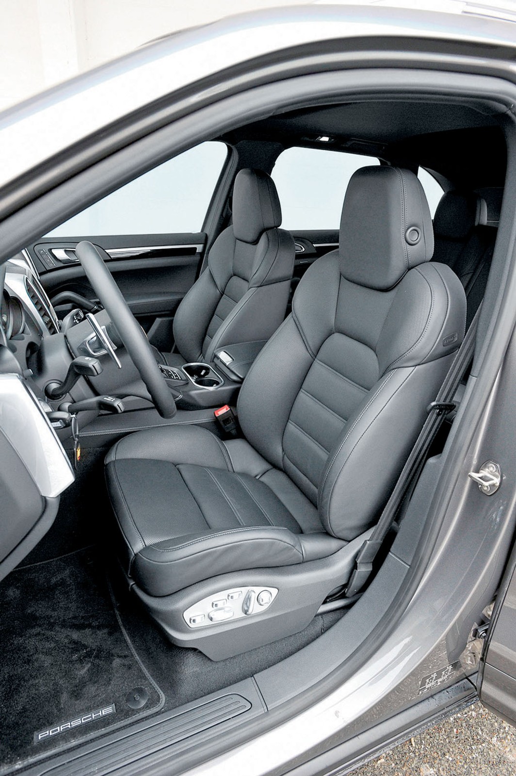 Porównanie luksusowych SUV-ów