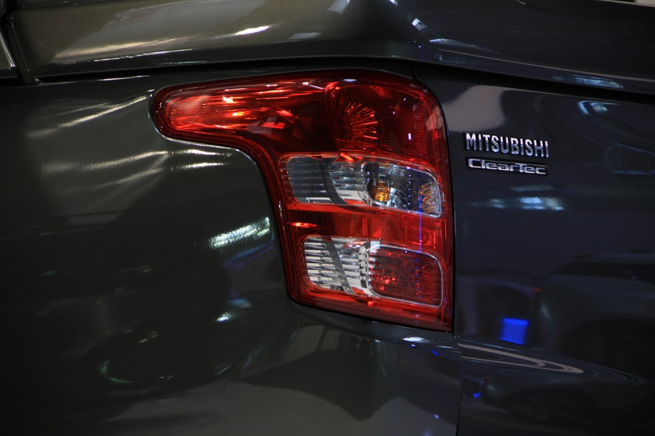 Mitsubishi L200 (Poznań 2015)