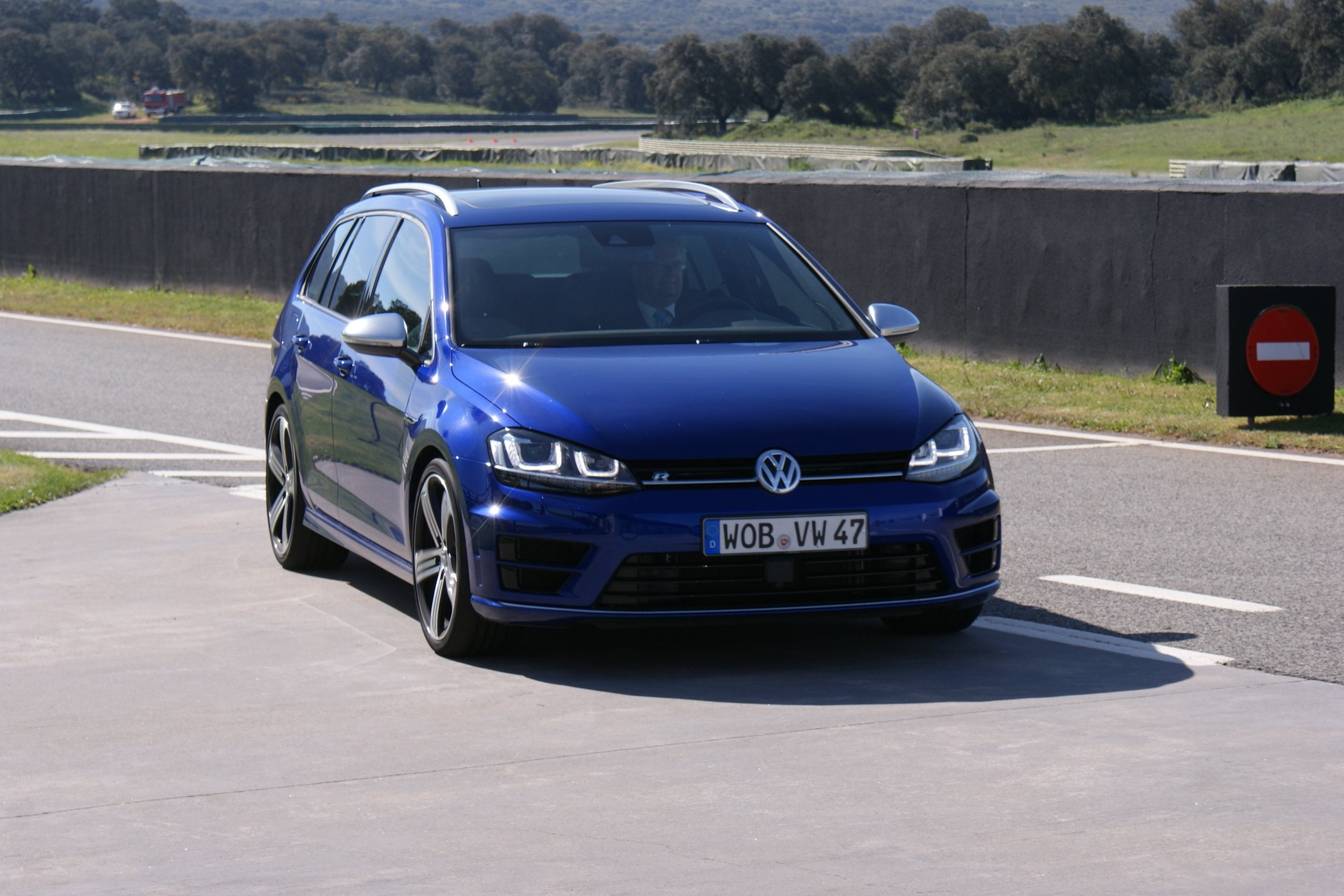 Volkswagen Golf R Variant