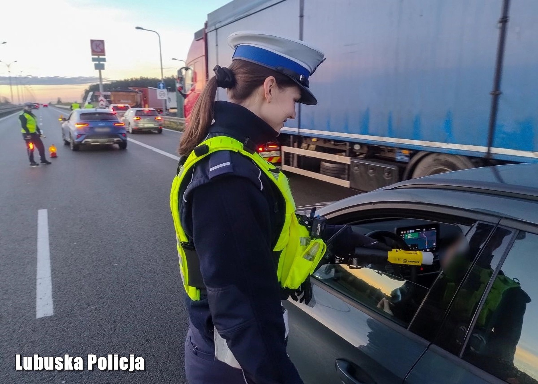 Kontrola trzeźwości na A2 i S3