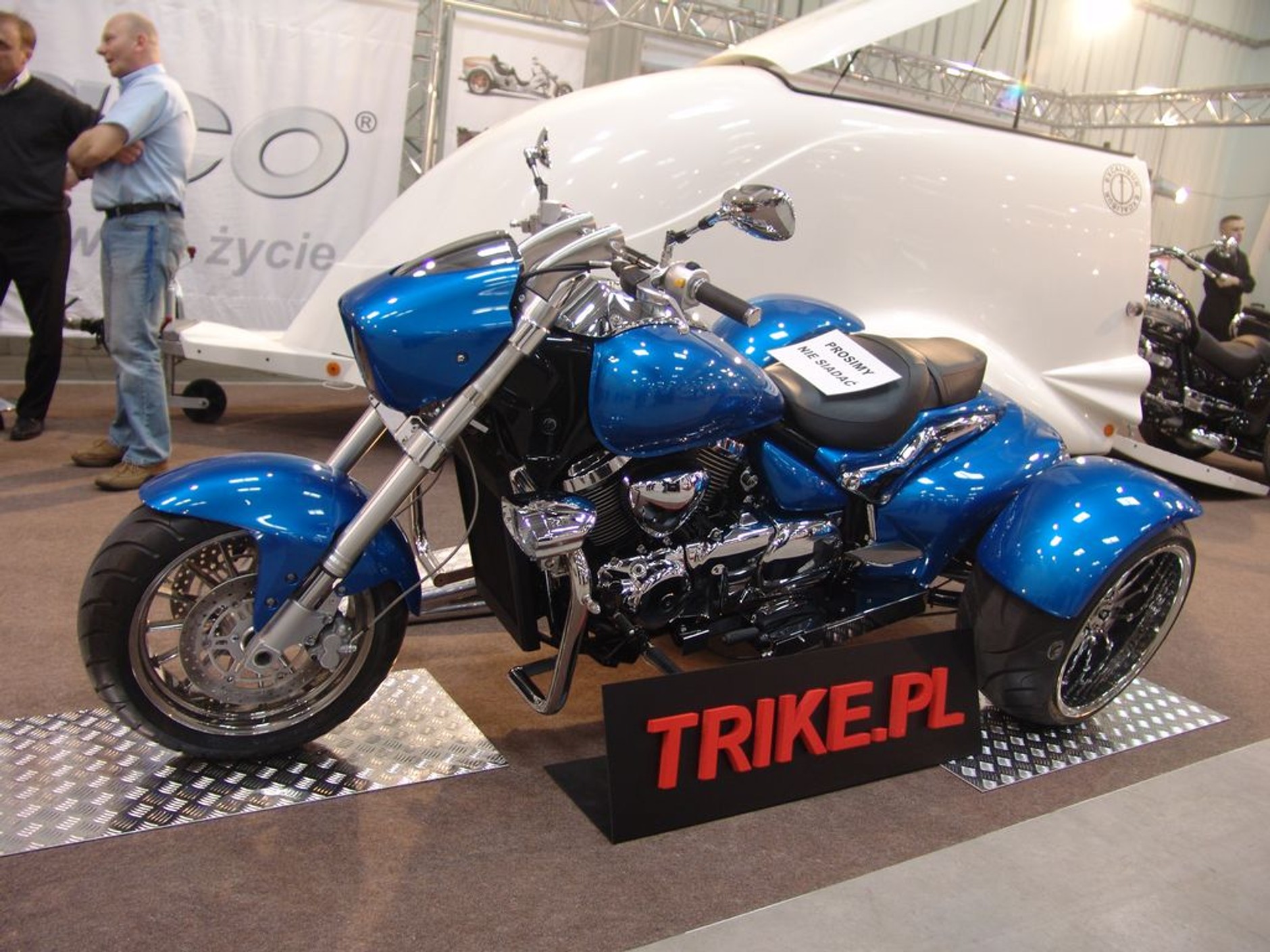III Ogólnopolska Wystawa Motocykli i Skuterów: premiery i atrakcyjne hostessy (galeria)