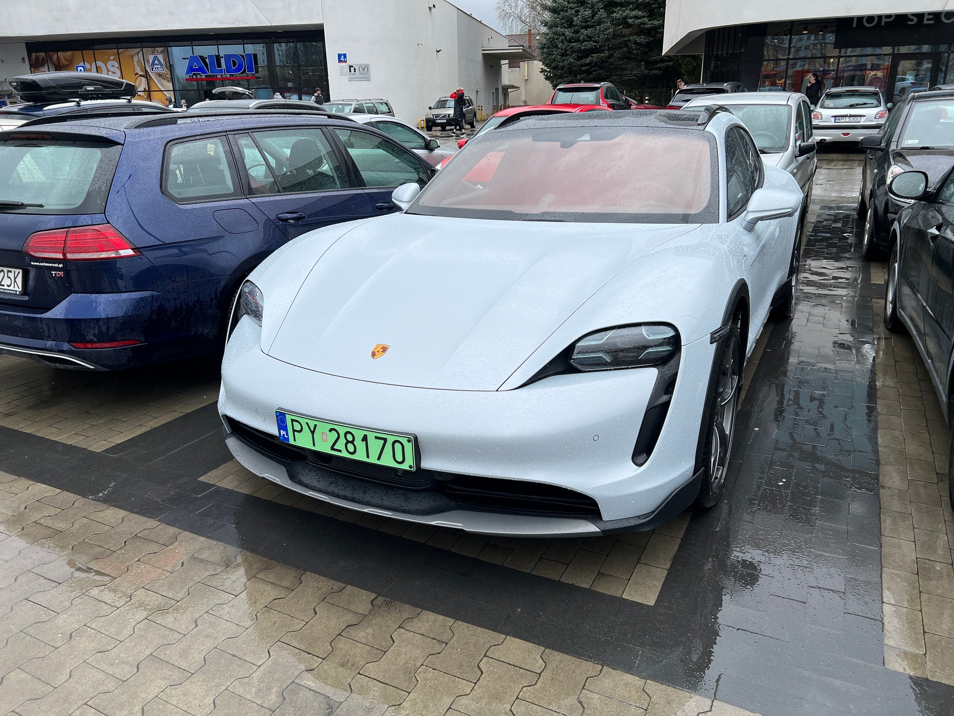 Porsche Taycan 4 Cross Turismo 2023