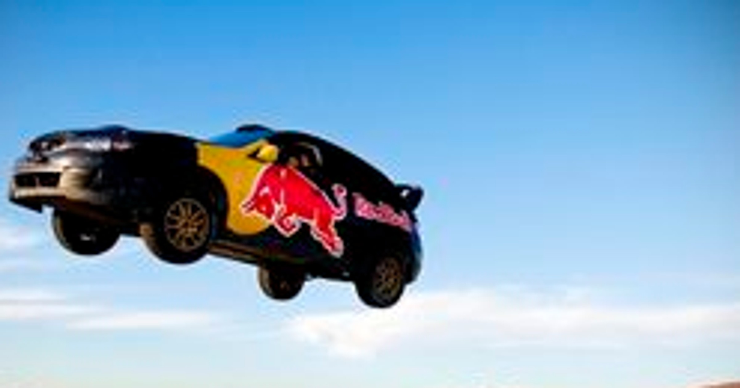 Red Bull: Travis Pastrana przeskoczy samochodem nad wodą!