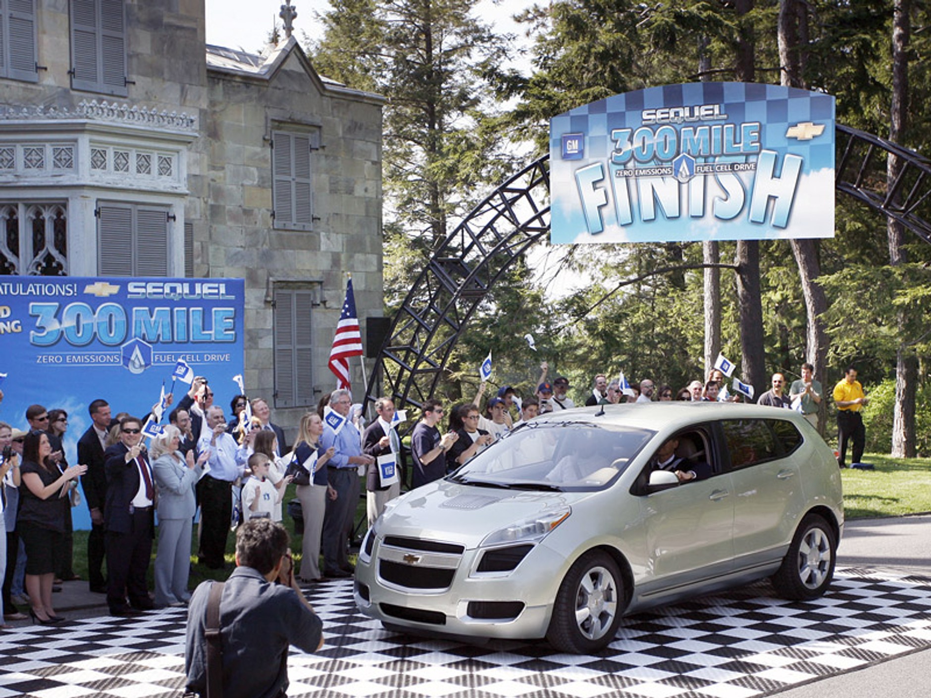 Chevrolet Sequel: 300 mil na wodorze