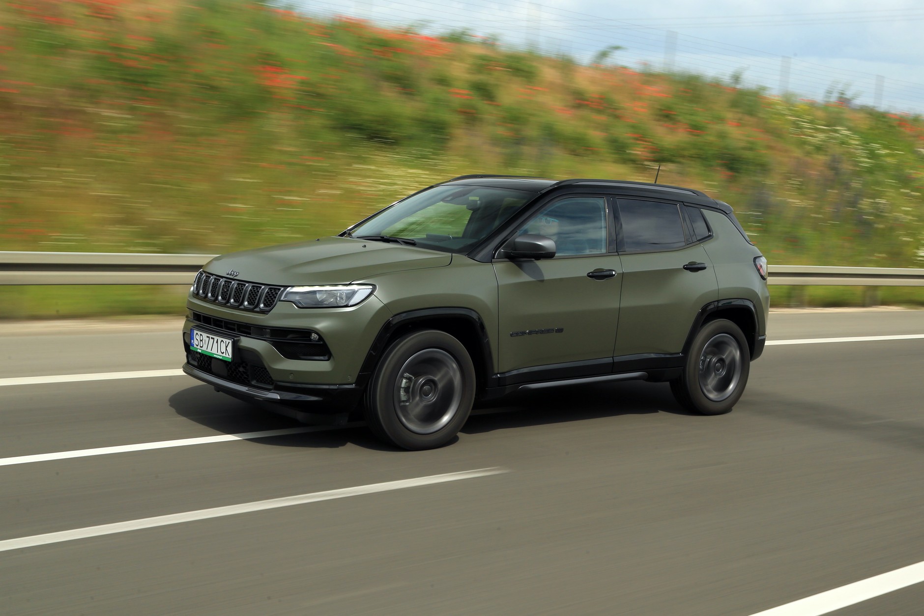 Ciekawostka: auta marki Jeep są w Niemczech statystycznie wielokrotnie bardziej narażone na kradzież niż auta niemieckich marek premium. W liczbach bezwzględnych najwięcej ginie Volkswagenów.