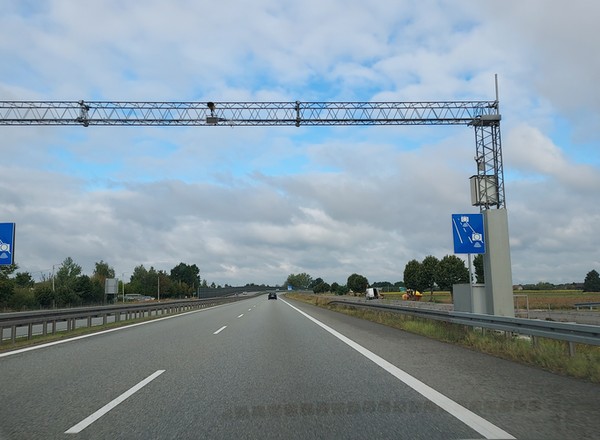 Kierowcy są kontrolowani przez wiele kilometrów. Tylko w sierpniu uruchomiono siedem nowych odcinków