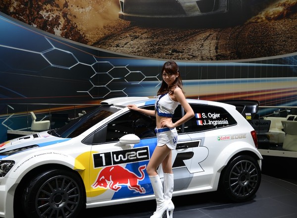 20 najpiękniejszych dziewczyn Tokyo Motor Show 2013