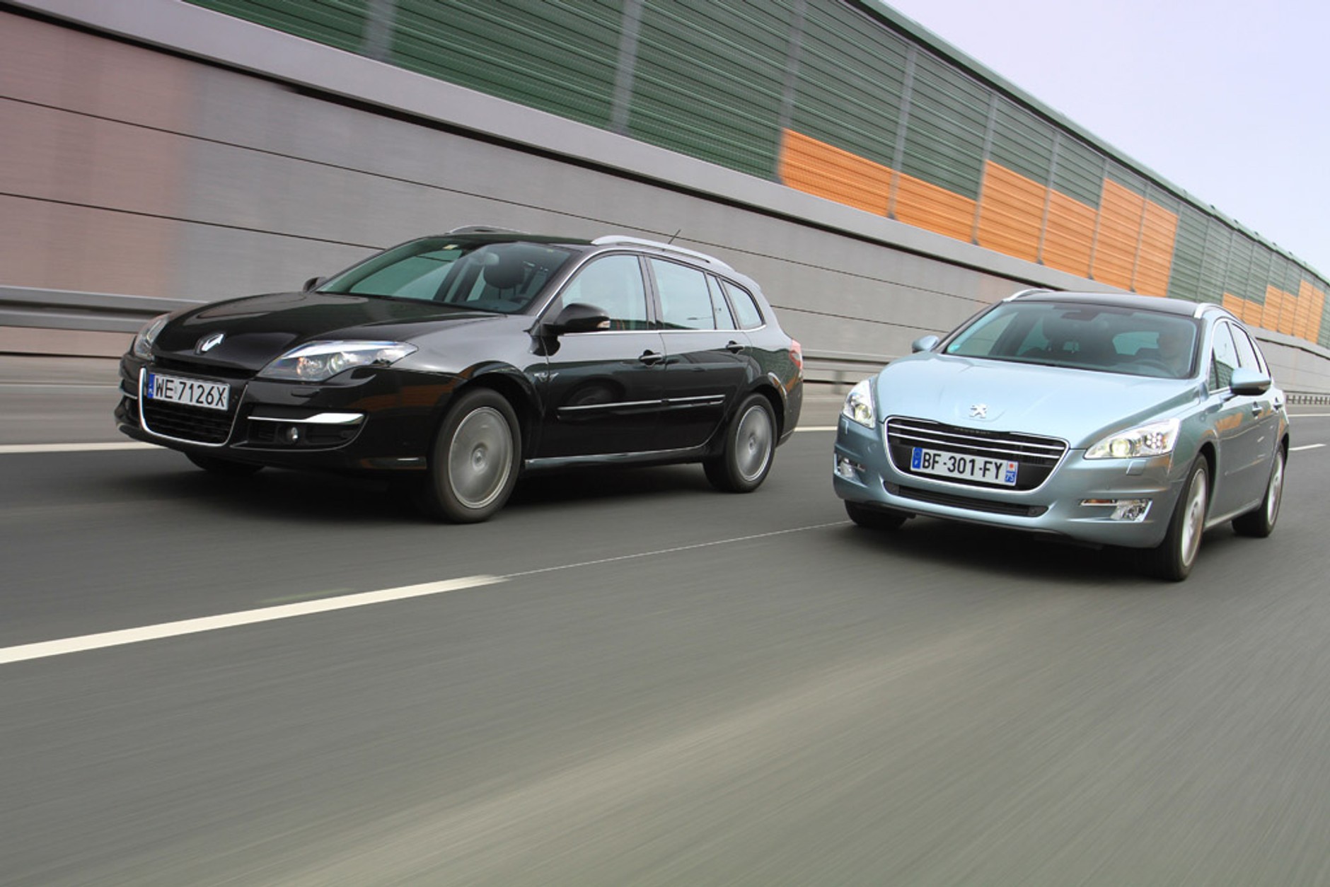 Peugeot 508 SW kontra Renault Laguna Grandtour: wybierasz styl czy funkcjonalność?