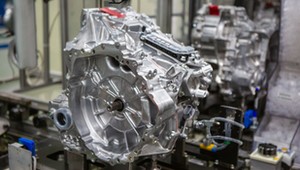 Toyota rozpoczęła w Polsce produkcję napędów hybrydowych piątej generacji