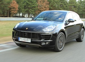 Cayenne, Macan i Panamera ciągną sprzedaż Porsche w Polsce