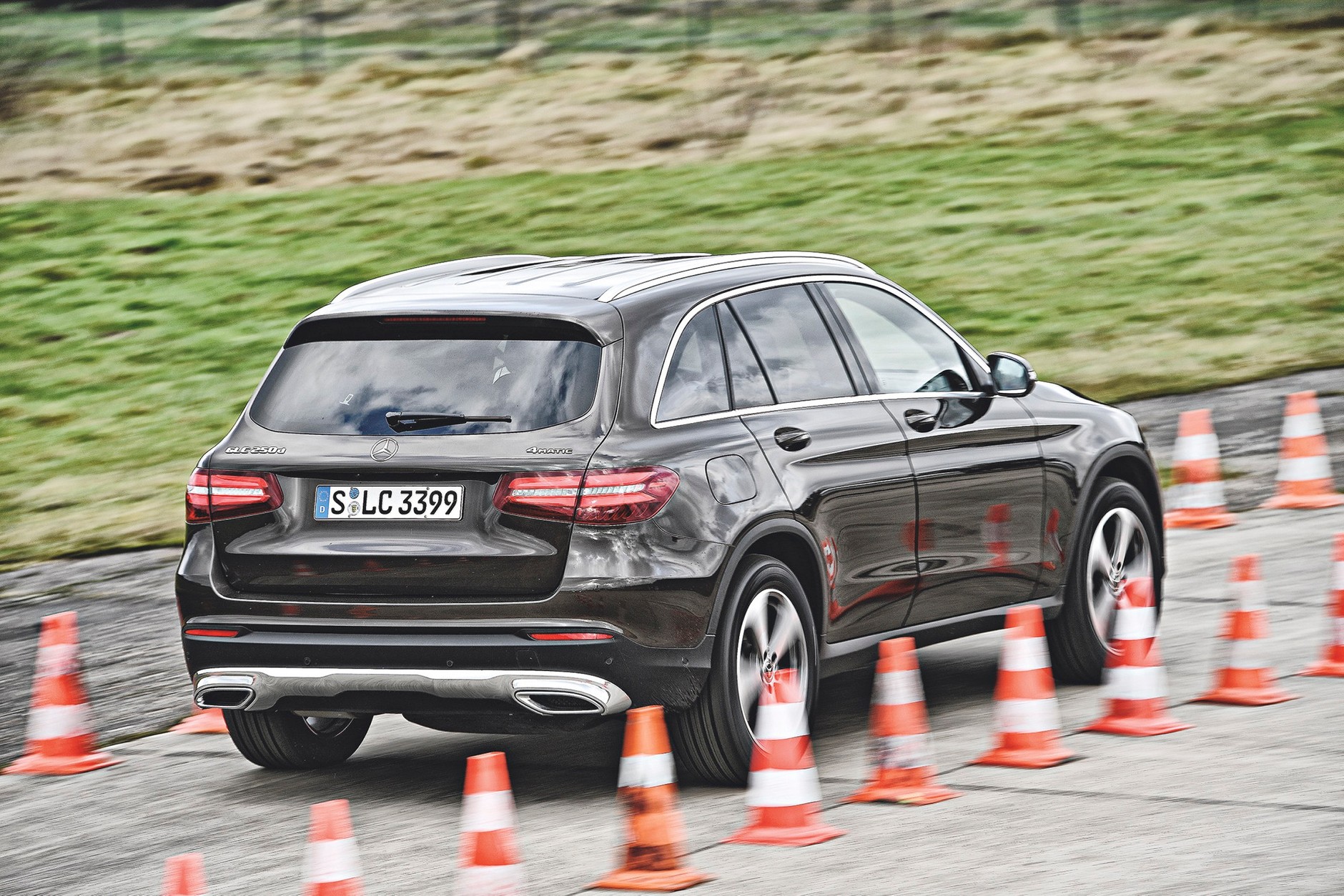 Alfa Romeo Stelvio vs. Audi Q5, BMW X3, Mercedes GLC i Volvo XC60 - 5 wszechstronnych diesli