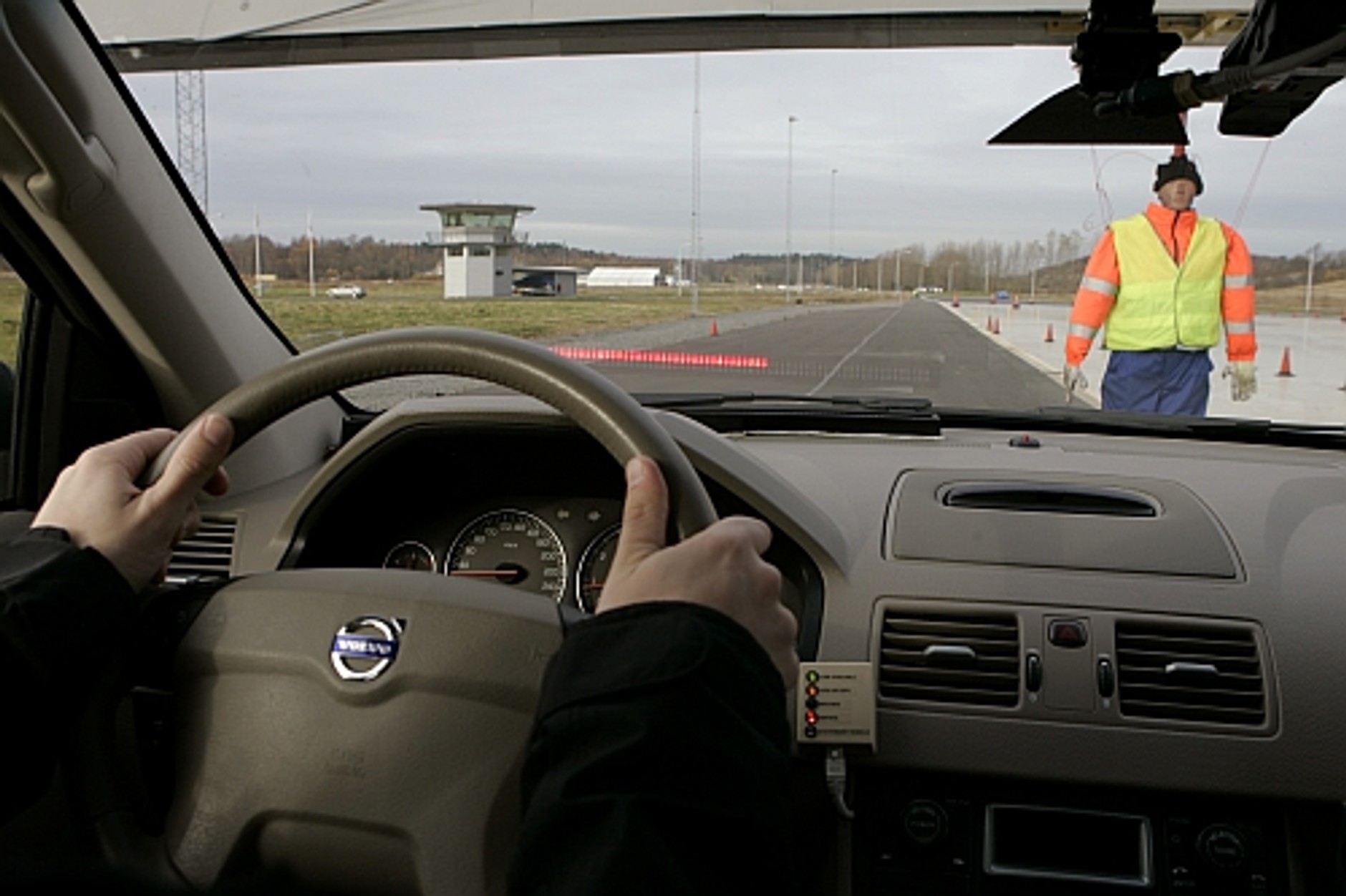 W 2020 roku Volvo wyprodukuje auto które nigdy się nie rozbije!