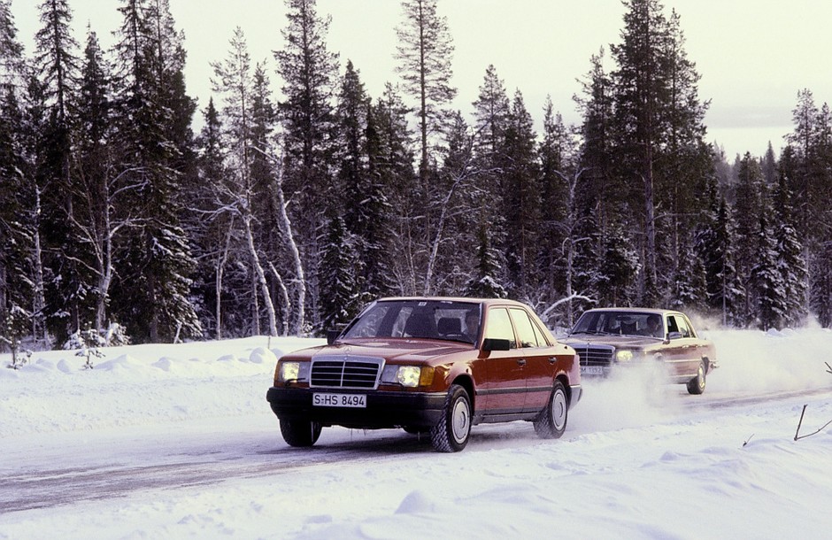 Mercedes W124 ma 35 lat