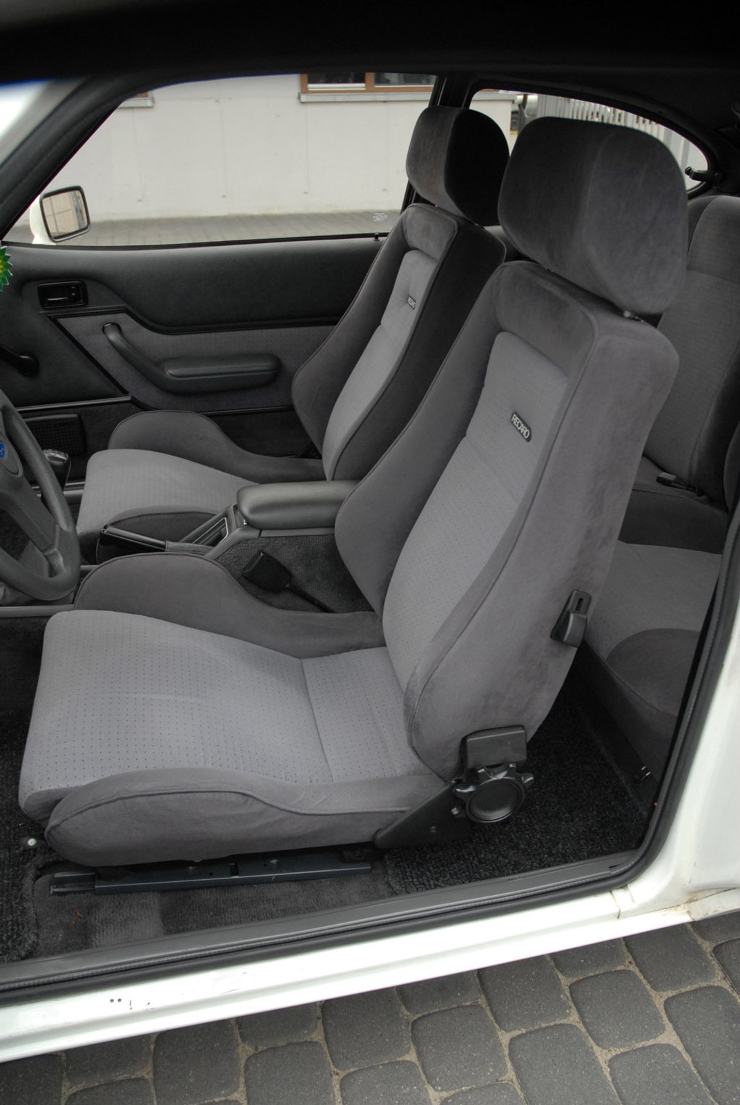 Capri to nie tylko wyspa: poznaj legendarnego Forda Capri