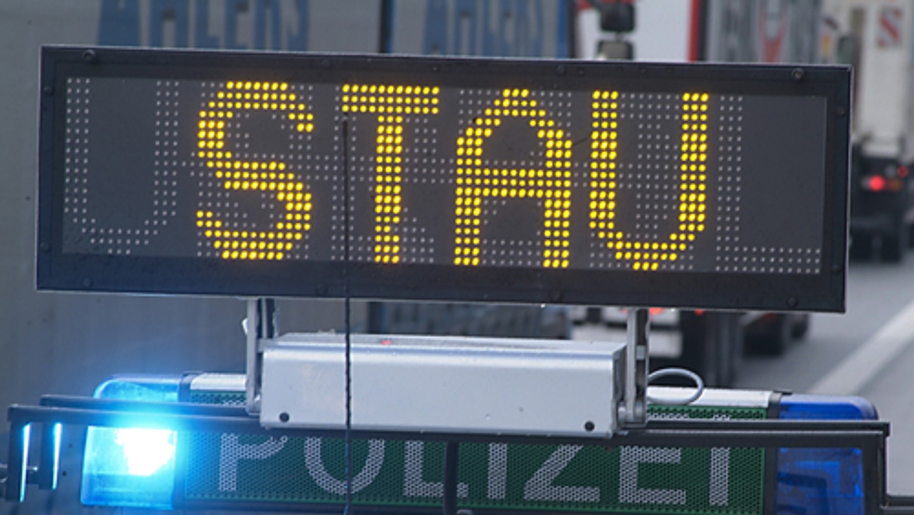 Częste korki to coraz większy problem na niemieckich autostradach.