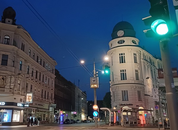 Migające zielone światło w Austrii może cię zaskoczyć. U nas mamy inne rozwiązanie