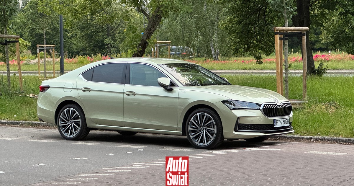 To pierwsza hybryda z wtyczką, którą naprawdę polubiłem. Skoda zaskakiwała każdego dnia
