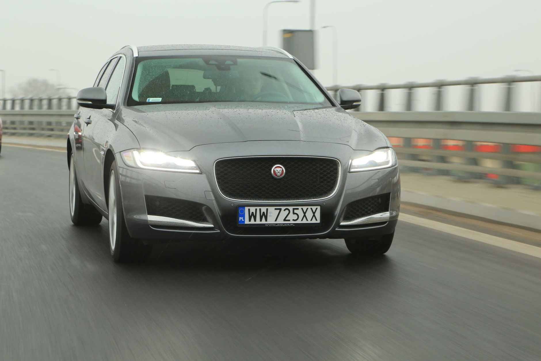Jaguar XF Sportbrake - ładny, zwinny i rodzinny