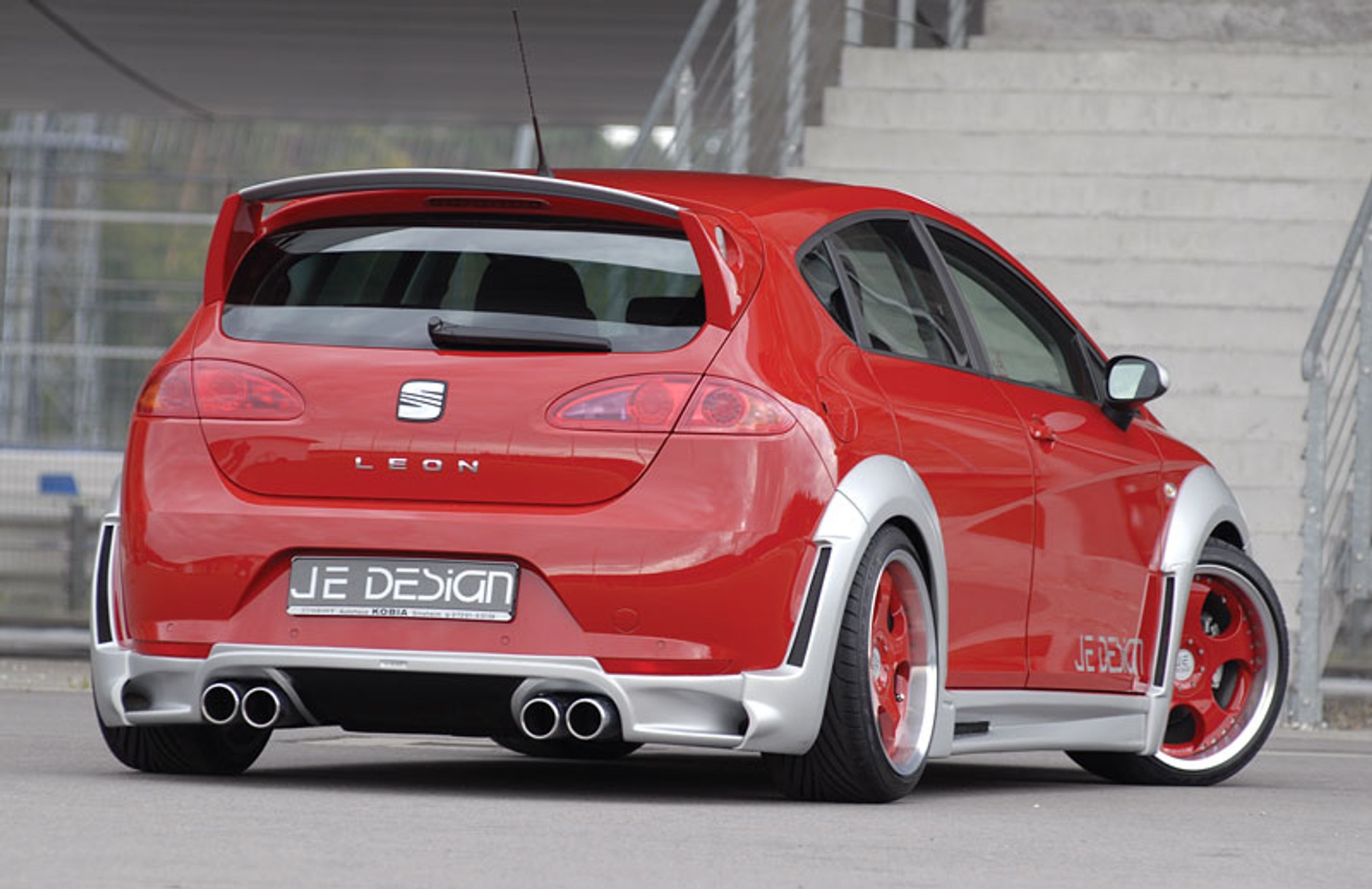 JE Design Leon FR 1 P - szeroki Leon