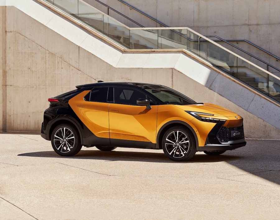 2. miejsce: Toyota C-HR - 1530 egz.