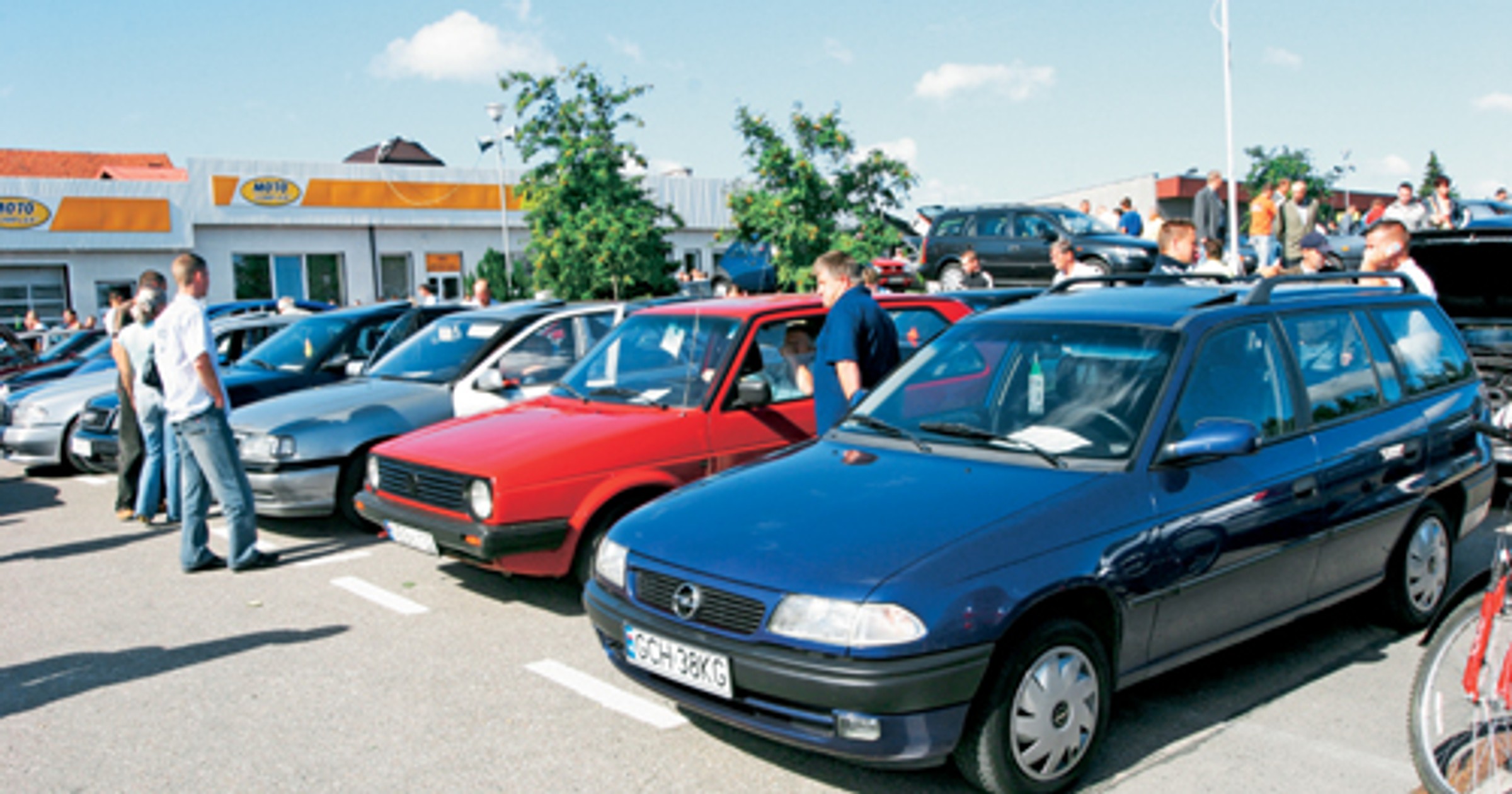 Gdzie kupić auto, w komisie, na giełdzie a może z ogłoszenia?