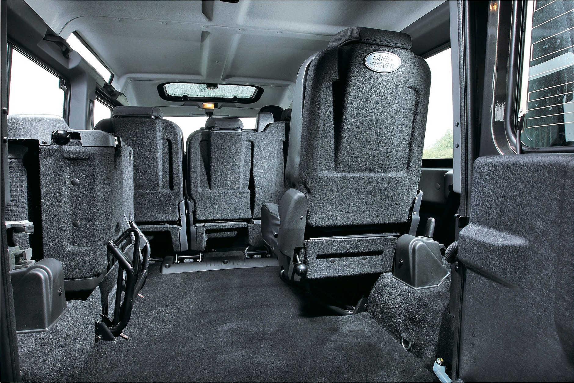 Land Rover Defender 110