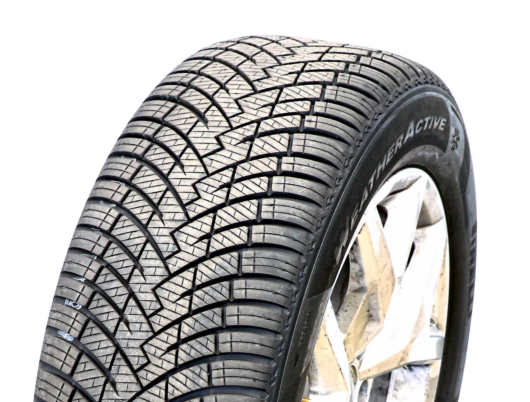 Pirelli Scorpion WeatherActive
