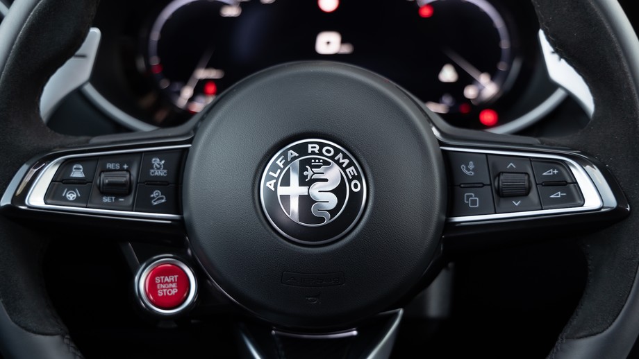 Alfa Romeo Stelvio Quadrifoglio