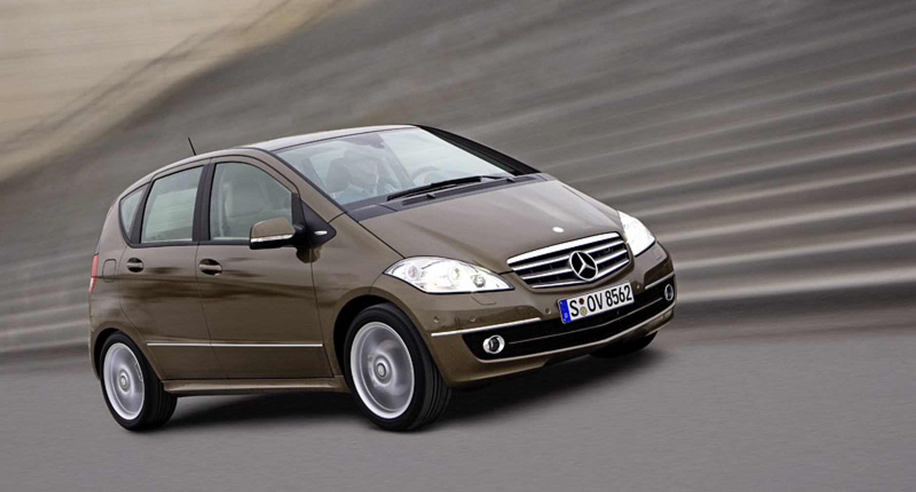 Mercedes-Benz: nowa A-Klasa będzie produkowana na Węgrzech