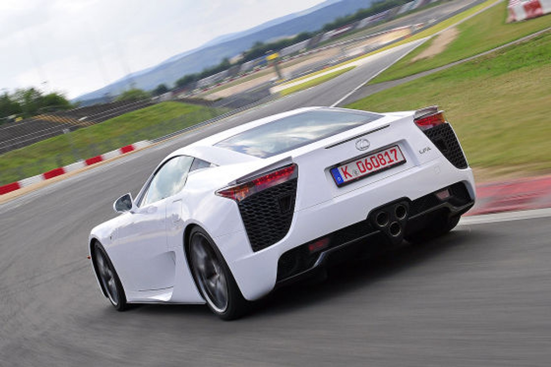 Siedmiu wspaniałych. Czyli, superbolidy w zielonym piekle