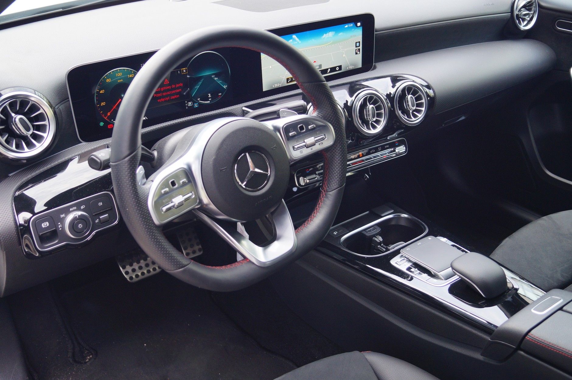 Mercedes A180d Limuzyna
