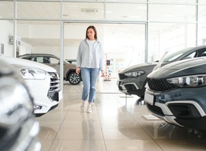 Szok na rynku nowych aut w Polsce. MG popularniejsze od Opla, dominacja Toyoty słabnie, a co czwarte auto jest premium