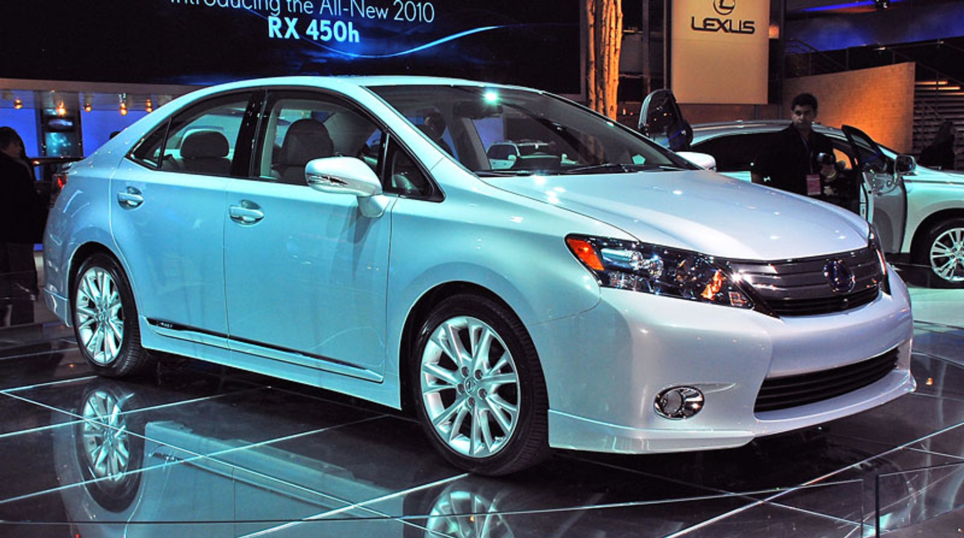 Detroit 2009: Lexus HS 250h – hybrydowy sedan dla Japonii i USA