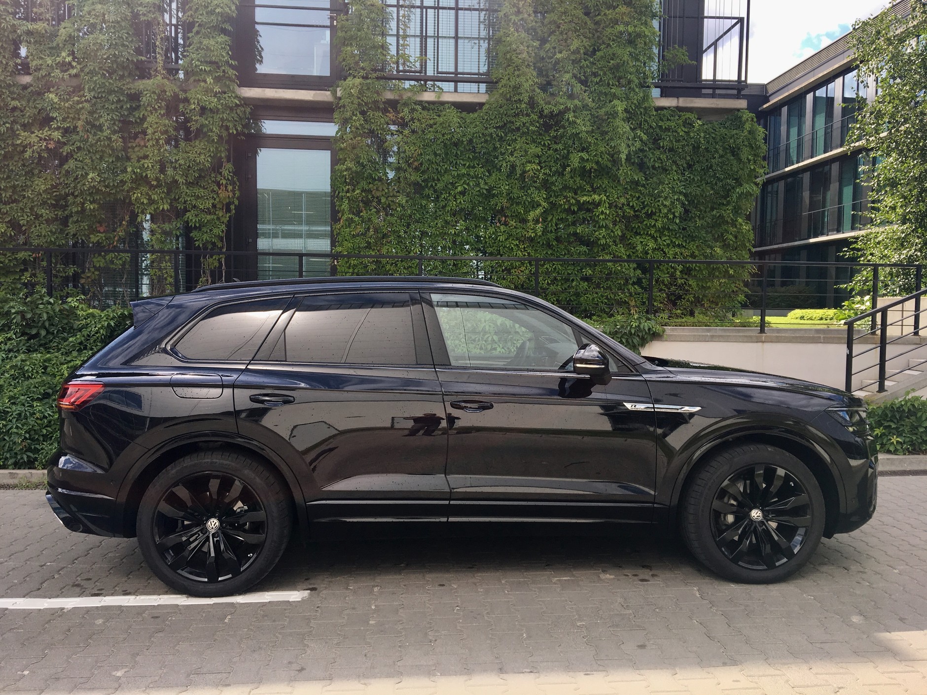 Volkswagen Touareg 3.0 V6 TDI – efektownie, komfortowo i bardzo… drogo