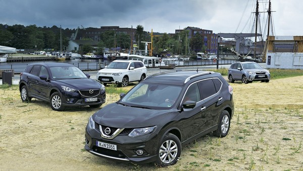 Porównanie: Nissan X-Trail walczy z Mazdą CX-5, Mitsubishi Outlanderem i Subaru Foresterem