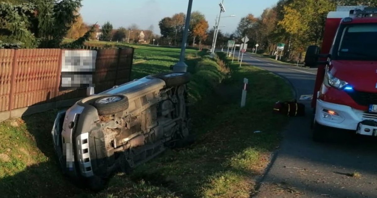  Traktor rozpadł się na dwie Części po zderzeniu z chevroletem